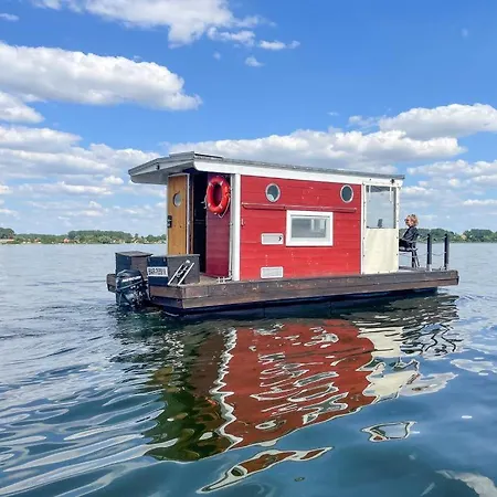 보트호텔 Hausflossvermietung Auf Der Peene Am Kummerower In Mecklenburg Vorpommern 15 Ps *